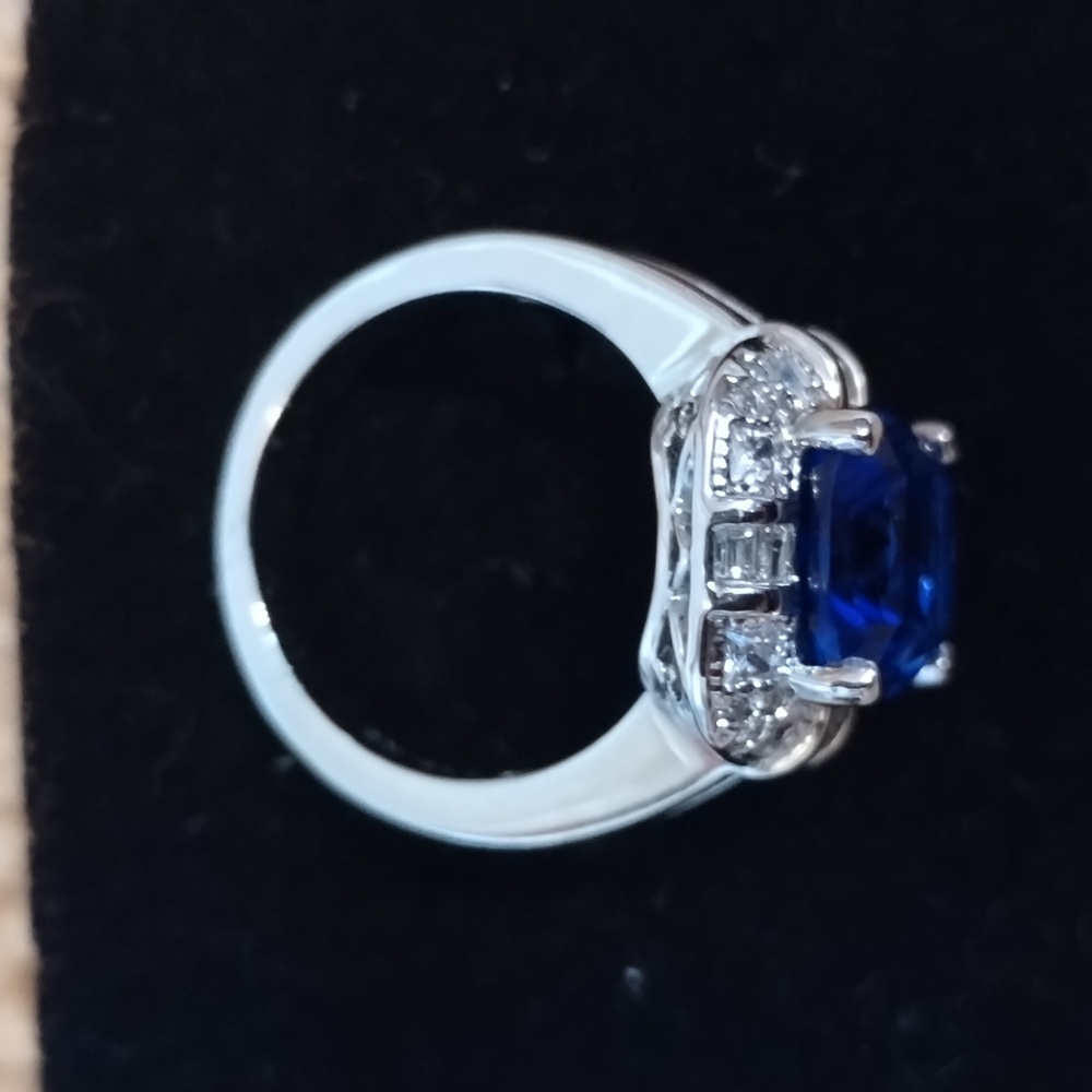 Smithsonian Simulated Sapphire Ring - image 4